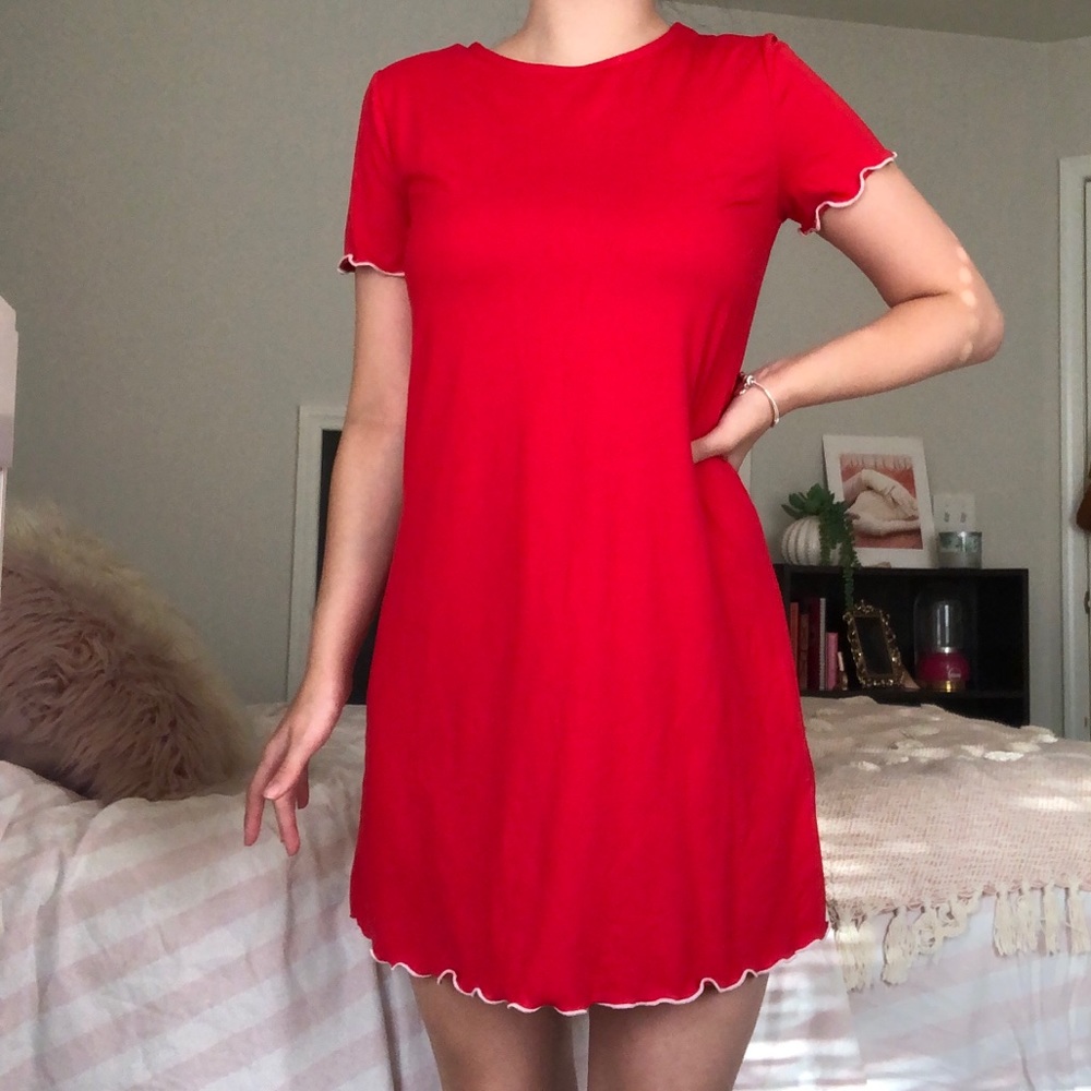 F21 red scallop tee shirt dress